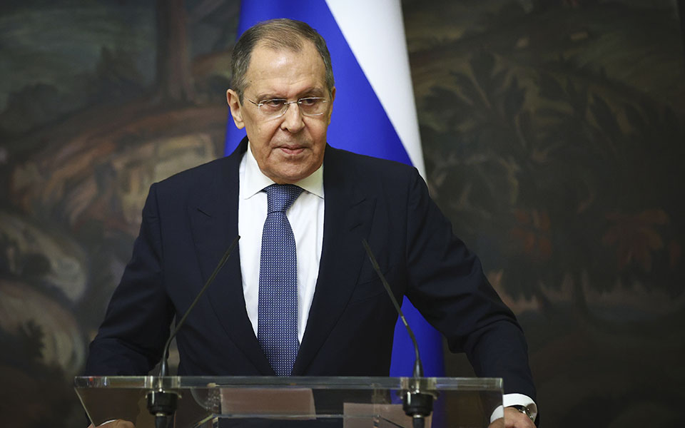 με-ρήξη-απειλεί-την-ε-ε-ο-λαβρόφ-θορυ-561261691