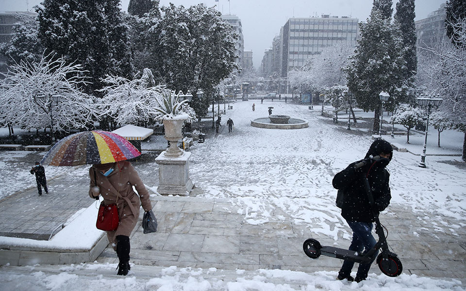 Οι Αθηναίοι ξύπνησαν σε «αλπικό» τοπίο-8
