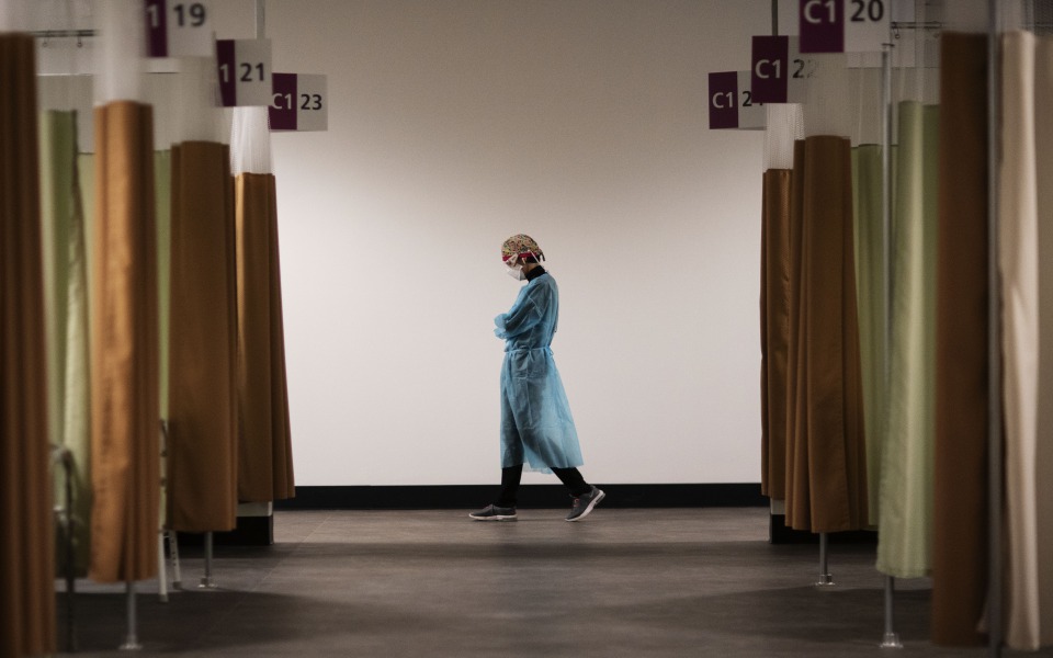 κορωνοϊός-στα-2-147-τα-κρούσματα-357-οι-διασω-561274333