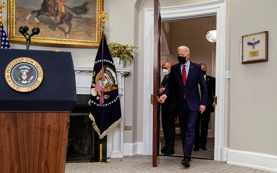ο-μπάιντεν-καλεί-την-γερουσία-να-εγκρί-561279148