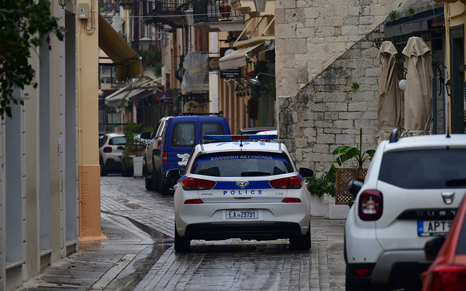 συνελήφθη-ο-δημοσιογράφος-στ-χίος-561273013