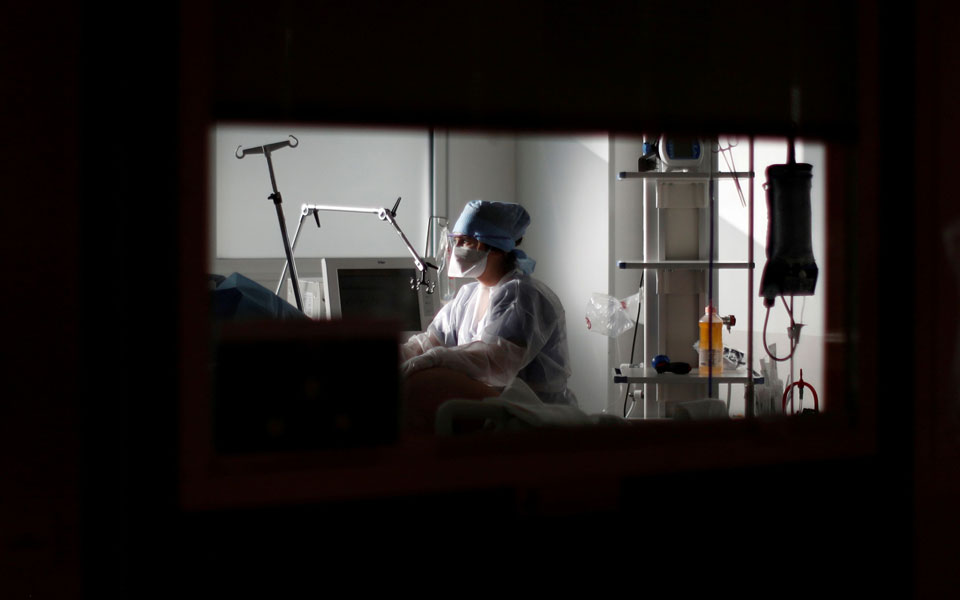 βράζει-η-αττική-με-750-νέα-κρούσματα-1-526-561258025