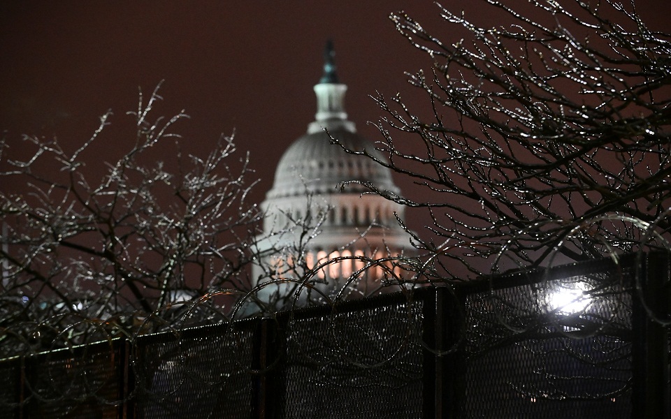 συμφωνούν-και-οι-ρεπουμπλικανοί-για-έ-561264709