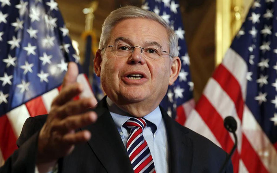 μπ-μενέντεζ-ψήφισμα-στο-κογκρέσο-για-τ-561254452