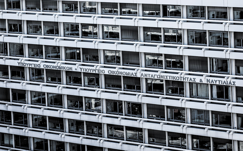 κούρεμα-έως-50-για-τους-τρεις-πρώτους-561252100