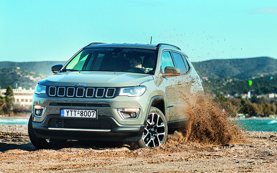jeep-compass-4xe-πράσινο-εντός-και-εκτός-δρόμου-561255655