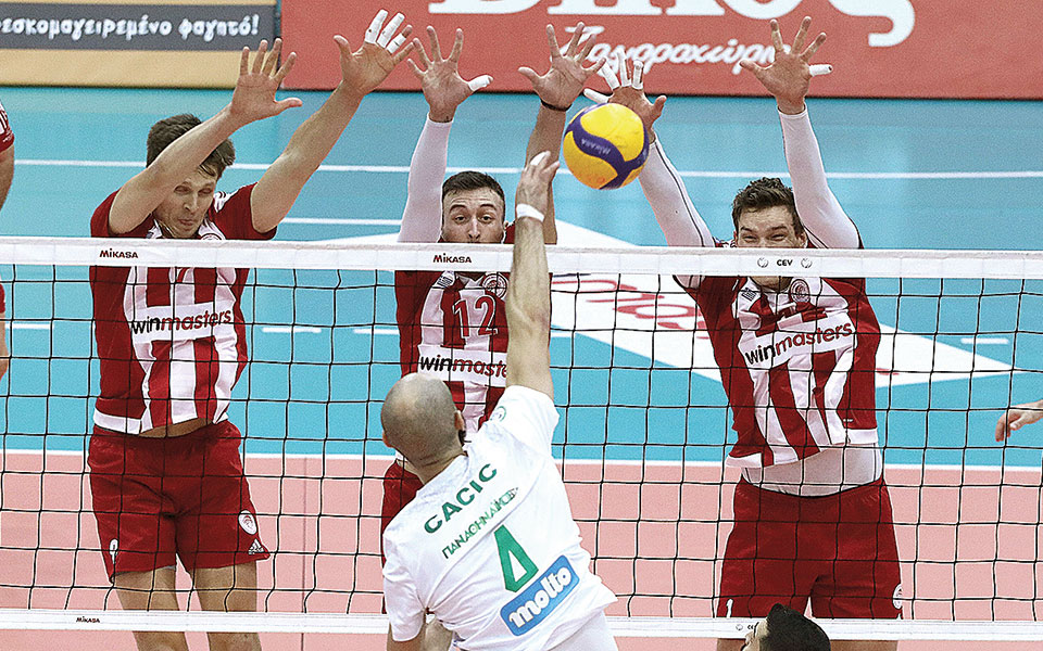 ο-ολυμπιακός-έσπασε-το-σερί-του-παο-με-ν-561253243