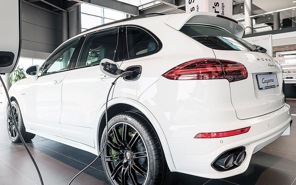 Υπερπολυτελή ηλεκτρικά αυτοκίνητα στην Ελλάδα-1