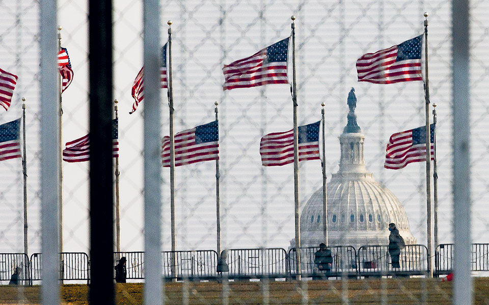 το-αφεντικό-και-η-ανθρώπινη-μοίρα-561257677