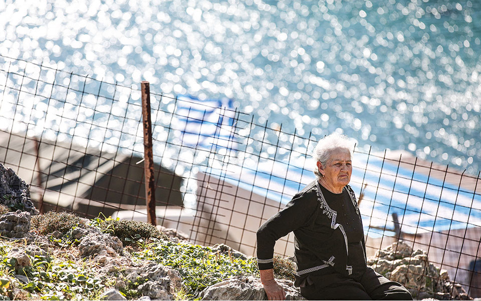 αναμένοντας-την-απογραφή-561258688