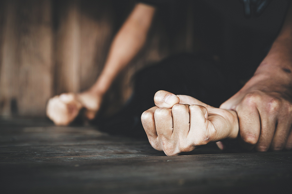 Διαχρονικά και βαθιά τραύματα της κοινωνίας-4