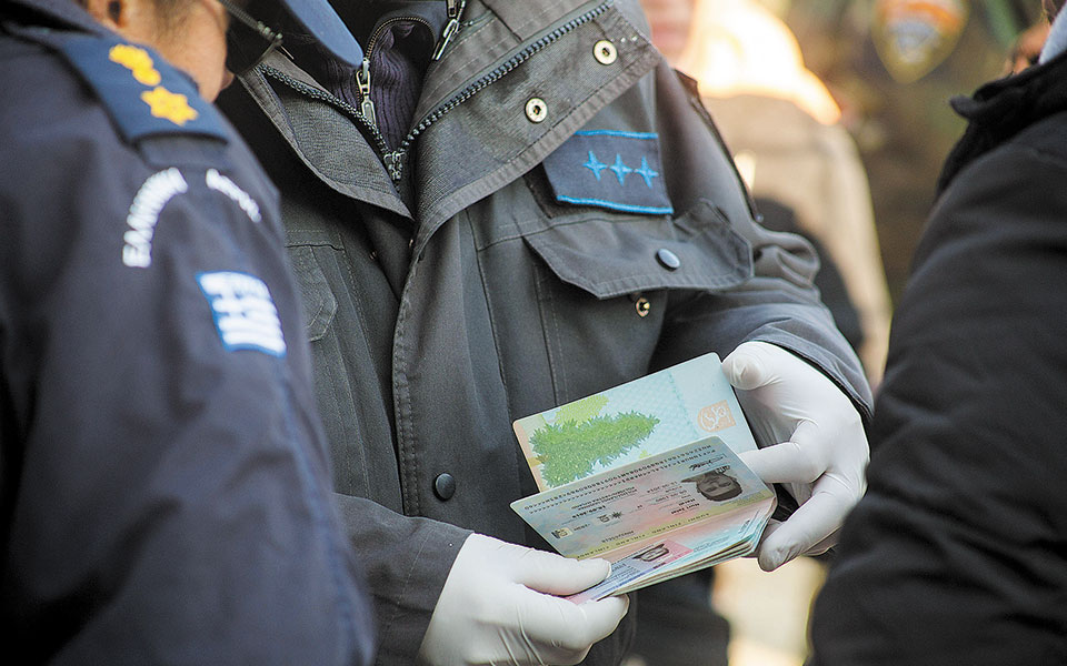 νέοι-βιομετρικοί-έλεγχοι-στα-σύνορα-γ-561260389