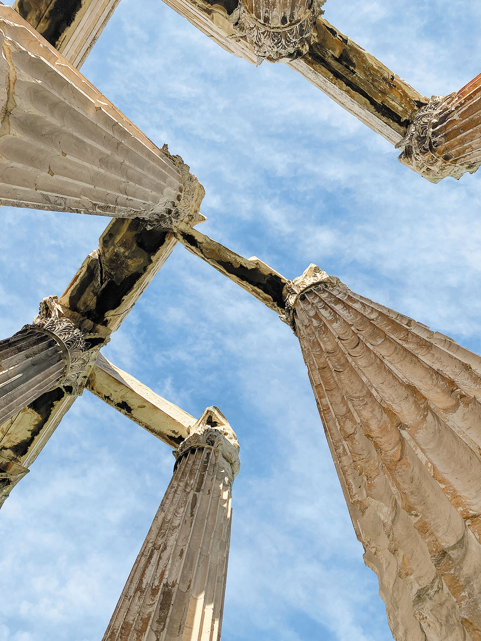 Σε «νάρθηκα» οι πανύψηλοι κίονες στον ναό του Ολυμπίου Διός-1