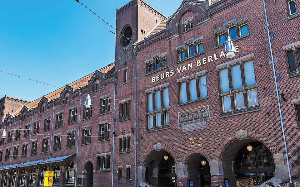 το-αμστερνταμ-εκθρόνισε-το-λονδίνο-561261841