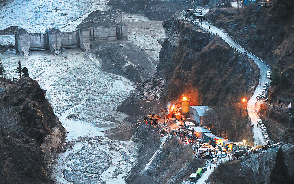 to-μήνυμα-της-καταστροφής-στην-ινδία-561264355
