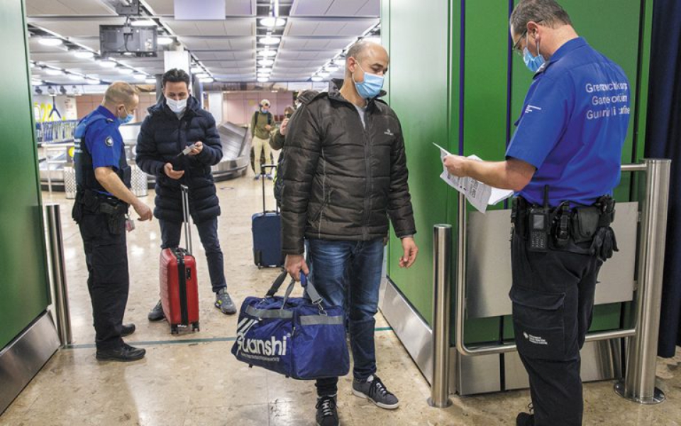 γερμανικός-τύπος-αργεί-ακόμη-το-διαβ-561277453