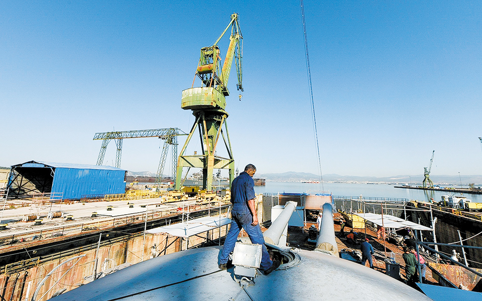 δύο-νέοι-διαγωνισμοί-για-ναυπηγεία-σκ-561264406