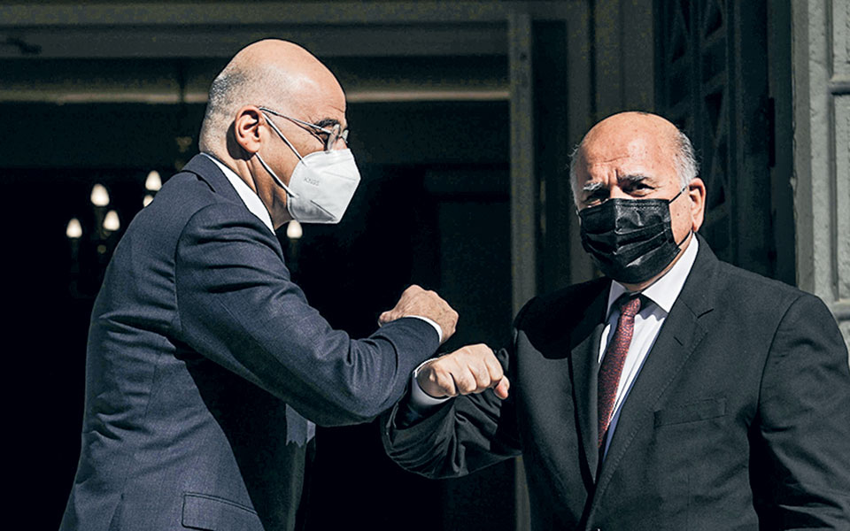 σύγκρουση-δηλώσεων-για-τη-φιλία-561262855