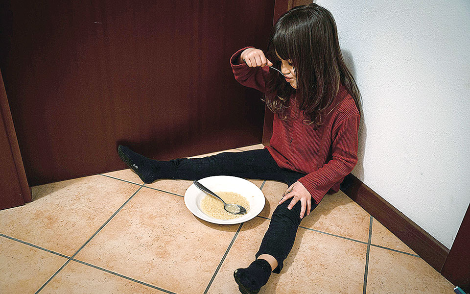 διπλασιάστηκαν-οι-αυτοτραυματισμοί-561267163