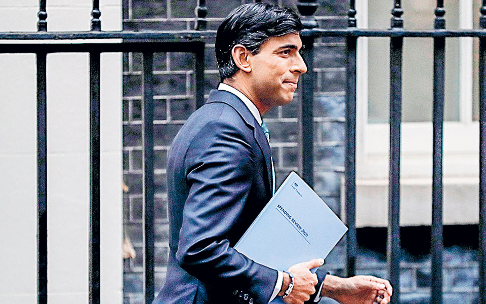 υπερχρέωση-και-έλλειμμα-ρεκόρ-για-τη-β-561271252