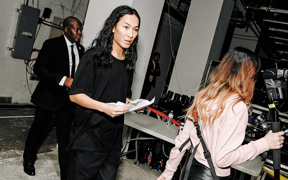 και-η-μόδα-στον-χορό-του-metoo-561275959