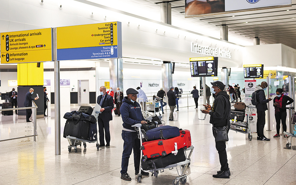 ζημίες-23-δισ-ευρώ-για-το-χίθροου-το-2020-561276226