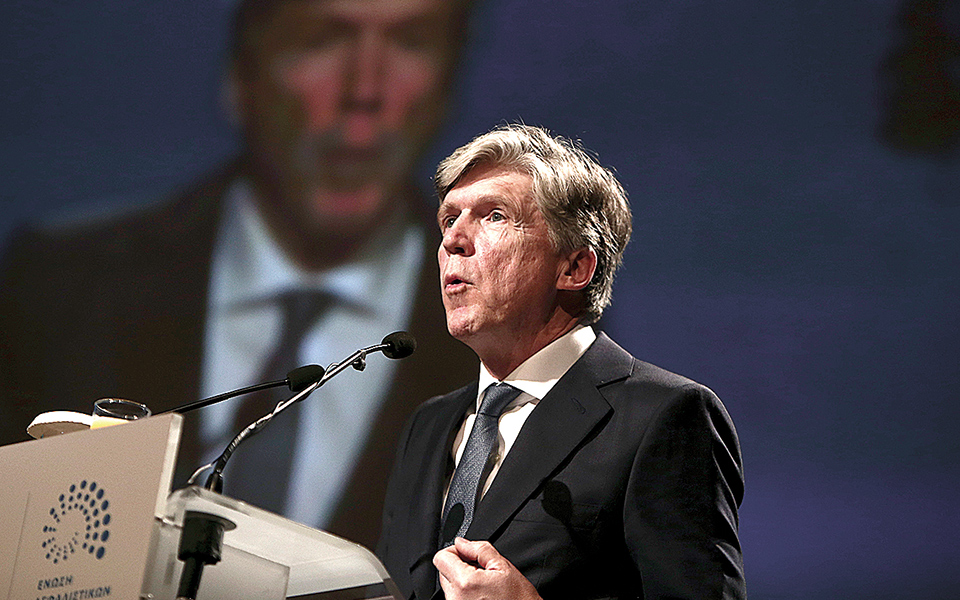 ενίσχυση-ιδιωτικής-ασφάλισης-με-κίνη-561277480