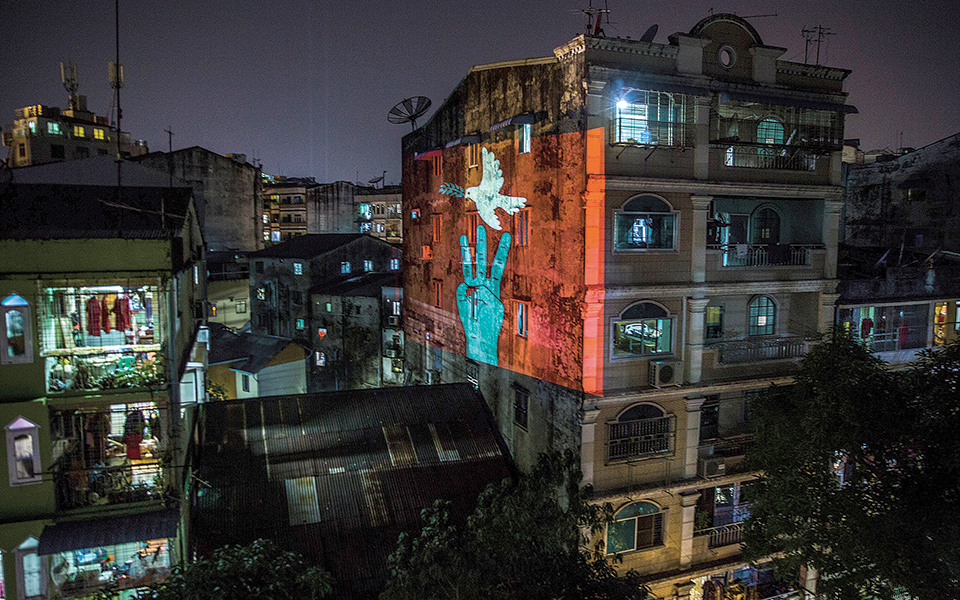 οταν-η-επανάσταση-ξεκινάει-από-την-τέχ-561277906