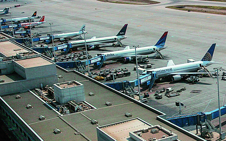 ναι-στα-πιστοποιητικά-για-τους-εμβο-561278734