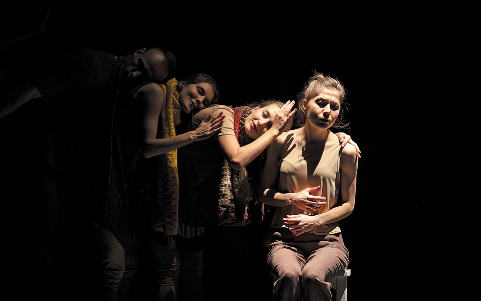 οταν-ηθοποιός-παύει-να-σημαίνει-φως-561279139