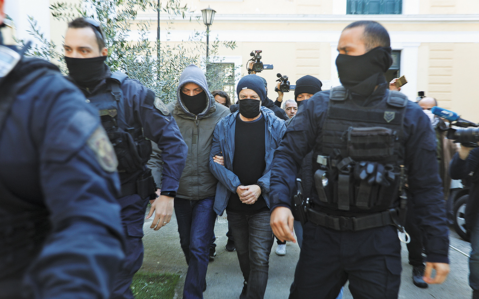 oι-περιγραφές-των-θυμάτων-και-το-άλλοθι-561279130