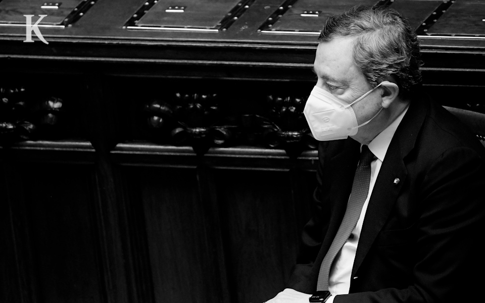 ράδιο-κ-ο-ντράγκι-η-ελλάδα-και-τα-οικον-561269767