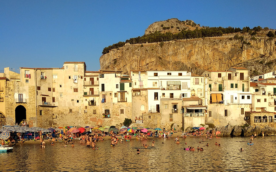 οι-αναγνώστες-ταξιδεύουν-σικελία-εκε-561248698