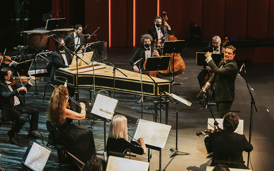 εκτακτωσπροτάσεις-για-τις-μέρες-του-lockdown-561270961