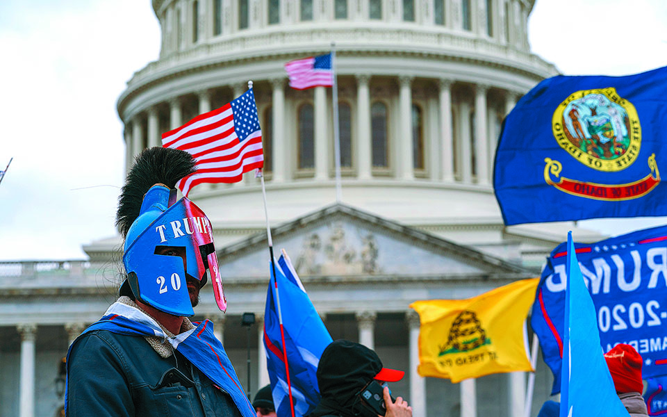 Διαβάστε στην «Καθημερινή της Κυριακής»-6