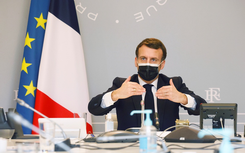 εμ-μακρόν-να-δώσουμε-4-5-των-εμβολίων-μας-561269764