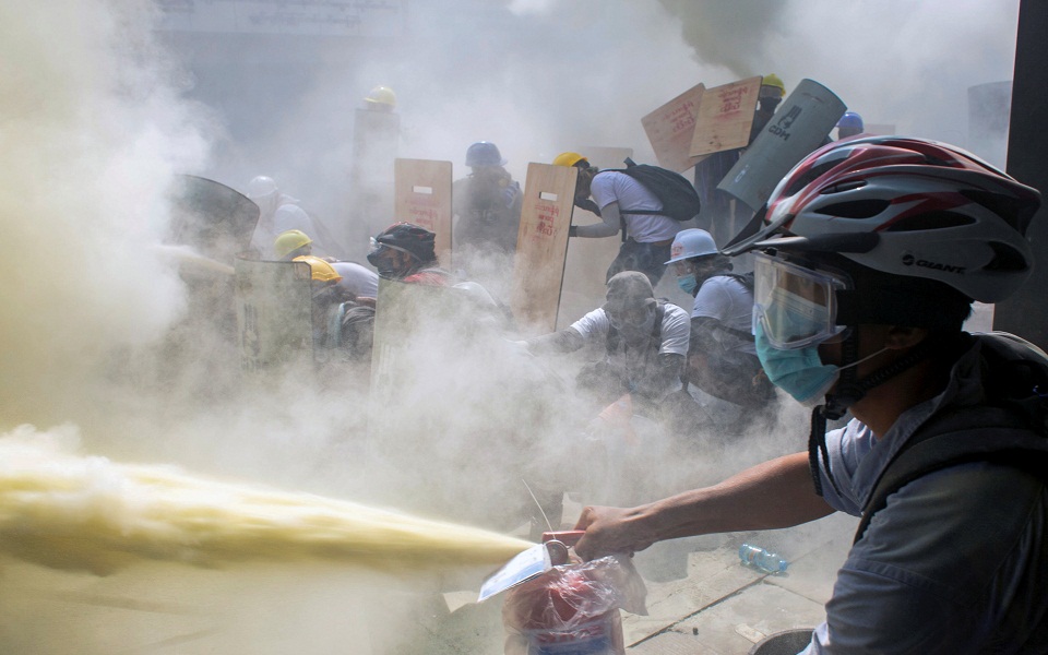 μιανμάρ-18-νεκροί-στις-διαδηλώσεις-κατά-561279838