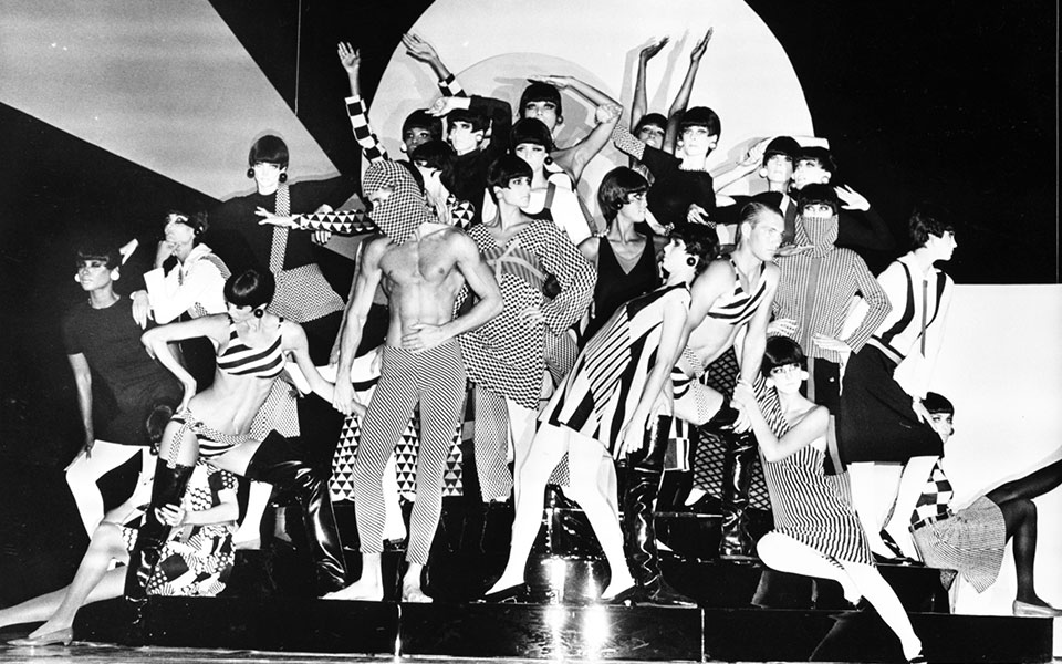 μόδα-και-τέχνη-12-ψηφιακές-εκθέσεις-που-561269116