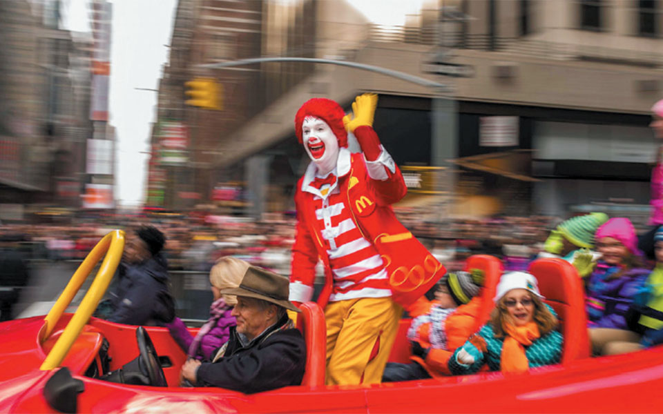 καλλιτέχνες-διανοούμενοι-κυρίως-αρι-561255838