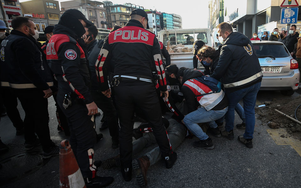 αψιμαχίες-άγκυρας-ουάσιγκτον-με-φόν-561253099