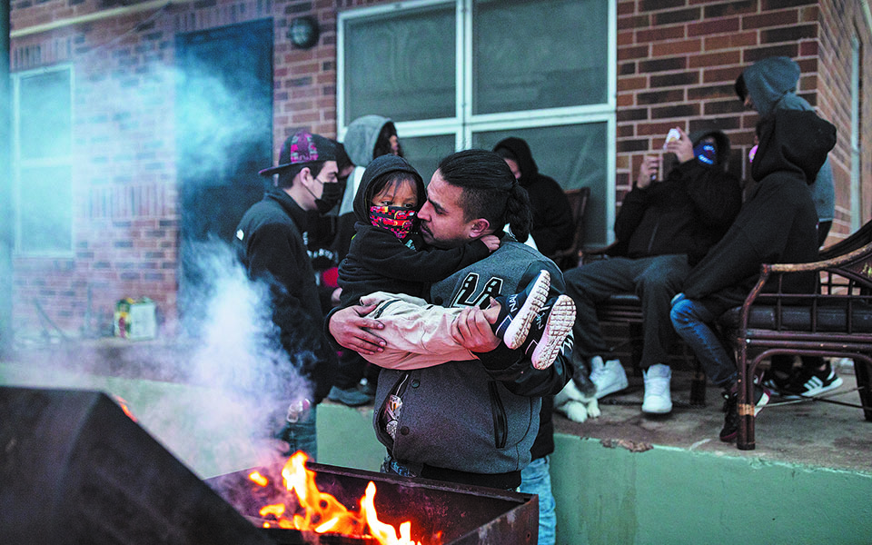 τέξας-γλίστρησε-στον-πάγο-η-ηλεκτρικ-561271885
