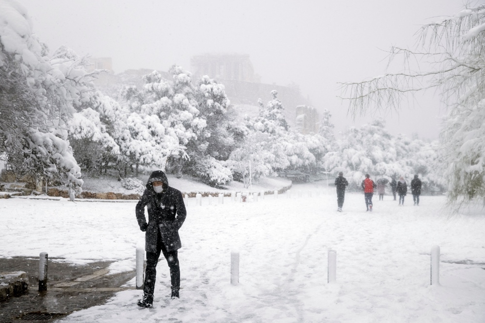 Η Ακρόπολη στα λευκά έκανε τον γύρο του κόσμου-3