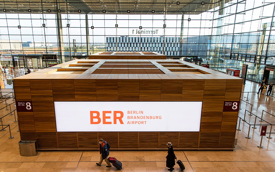 βουτιά-89-της-επιβατικής-κίνησης-στα-α-561276787