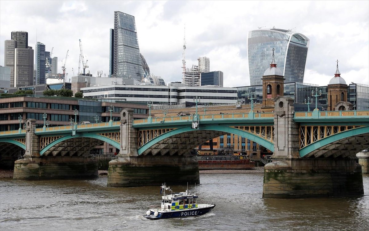 βρετανία-περιστατικό-με-μαχαίρωμα-στ-561255883