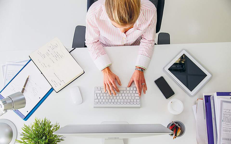 δουλειά-από-το-σπίτι-σημαίνει-αύξηση-10-561251047