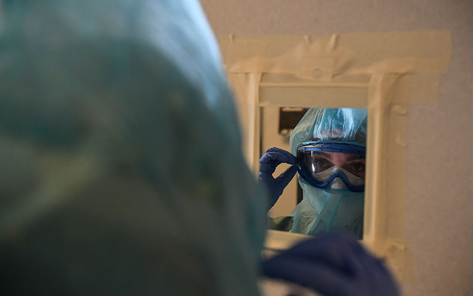 σε-υψηλές-στροφές-ο-ιός-1-151-νέα-κρούσματα-561251533