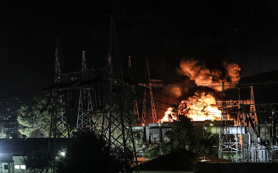 Από βραχυκύκλωμα η πυγκαγιά στον υποσταθμό Ασπροπύργου-3