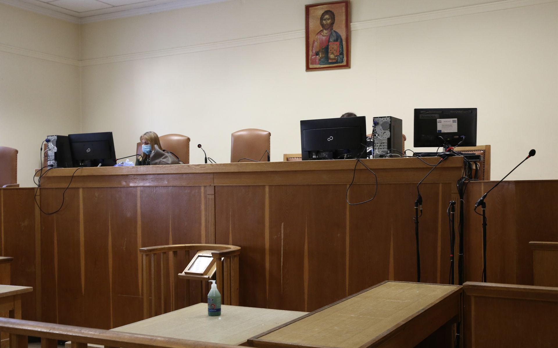 με-κορωνοϊό-η-ανακρίτρια-του-ειδικού-δ-561257965