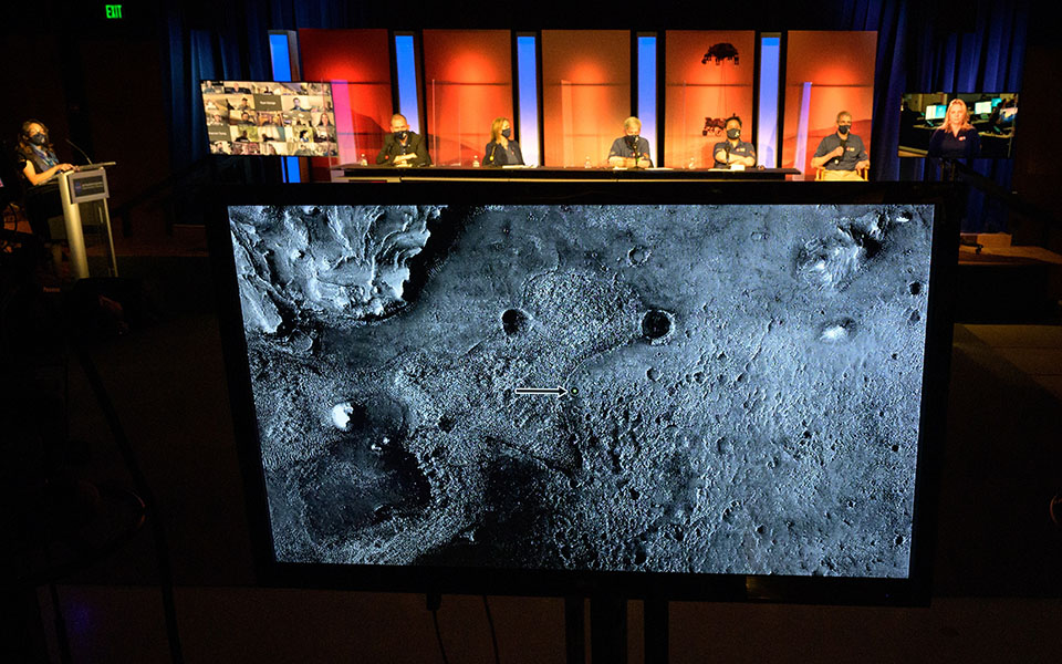 Το «Perseverance» έφθασε και έπιασε δουλειά στον Αρη-1