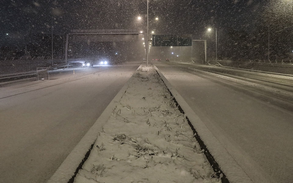 Κλειστή η Αθηνών- Λαμίας για 24 ώρες, σε εξέλιξη το δεύτερο κύμα της κακοκαιρίας-2
